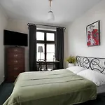 Oliwa Park Apart-hotel 3*