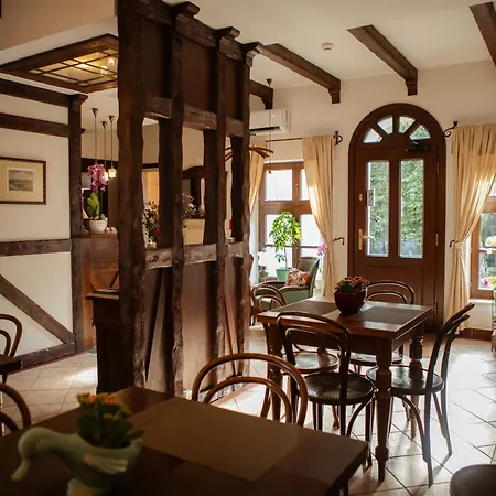 Hotel apartamentowy Stara Karczma 3*