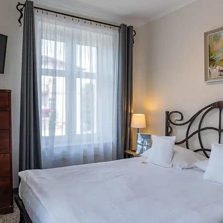 Oliwa Park 3* Gdańsk
